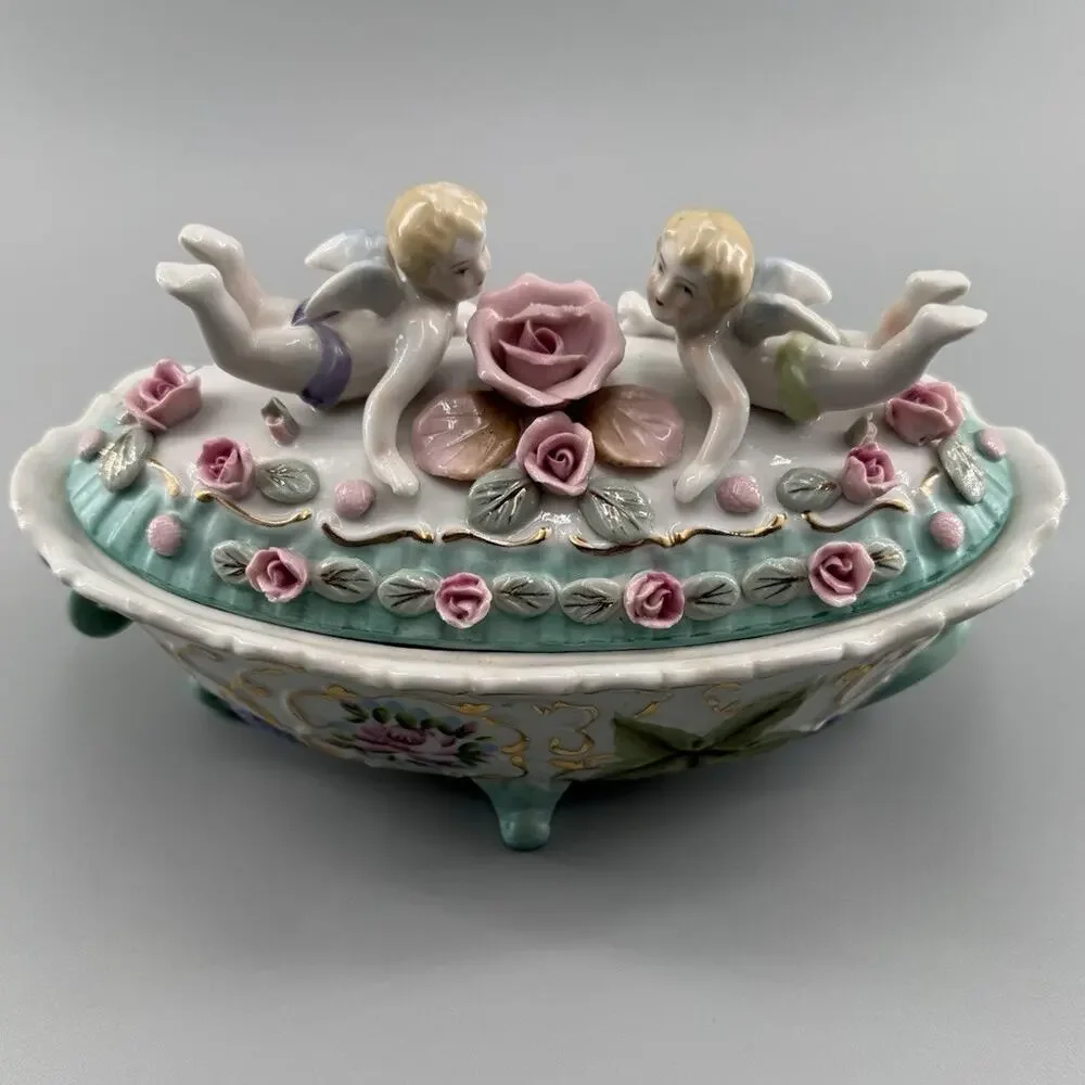 Vintage Westland Japan Floral Porcelain Trinket Box Gold Ormolu Footed Case